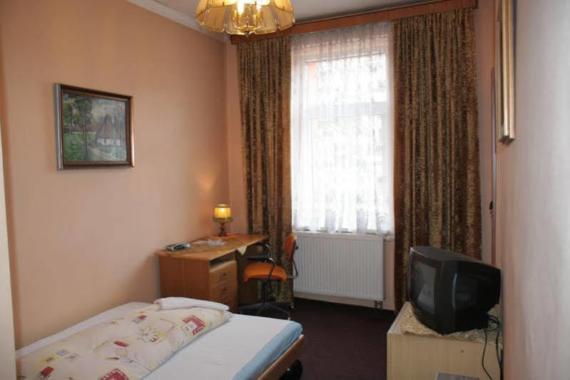 Hotel Bayer Plzeň Dış mekan fotoğraf